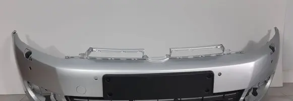 Volkswagen Golf VI Front bumper 1K9807221