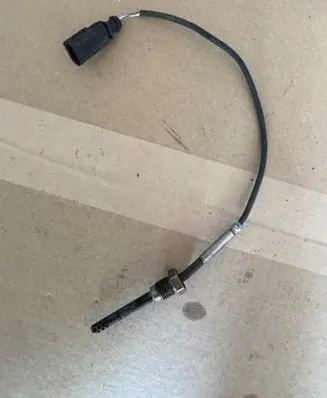 Audi A4 S4 B8 8K Exhaust gas temperature sensor 03L906088D