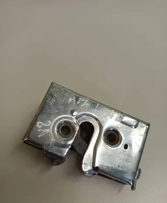 Audi V8 Rear door lock 443839016P 443185
