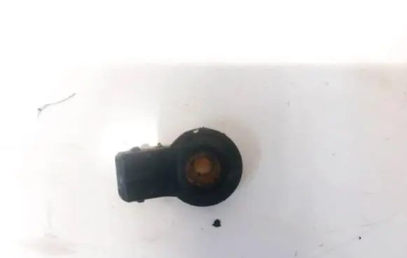 Volkswagen Golf IV Detonation knock sensor 0261231045
