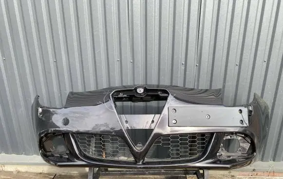 Alfa Romeo Giulietta Front bumper 156085887