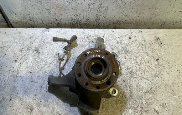 Opel Signum Front wheel hub