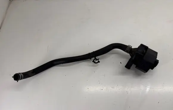 Tesla Model X Electric auxiliary coolant/water pump 103732700F