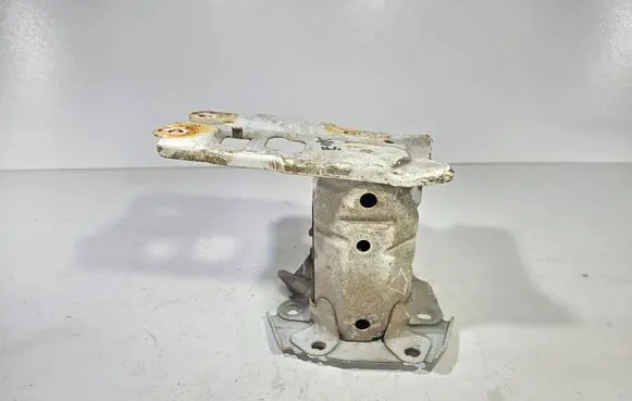 Toyota Auris E180 Rear bumper shock impact absorber/damper 5201605030