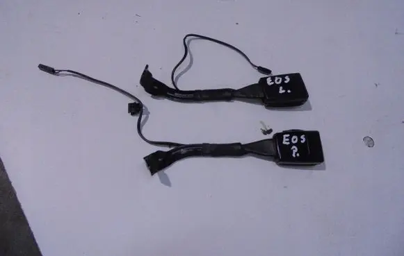 Volkswagen Eos Front seatbelt buckle PASYBEZPIECZESTWA