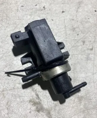 Audi A2 Turbo solenoid valve 72190320 66273797 97T216