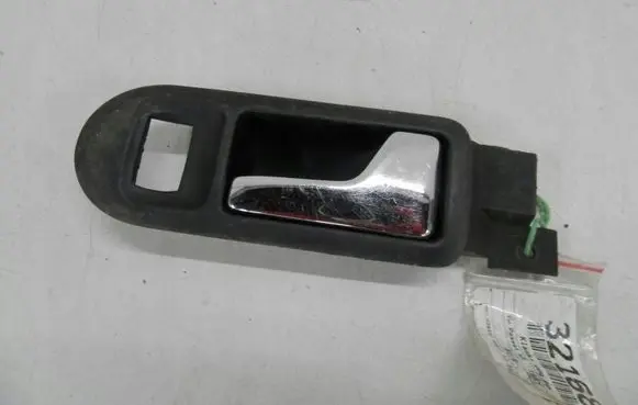 Volkswagen PASSAT B5 Front door interior handle 