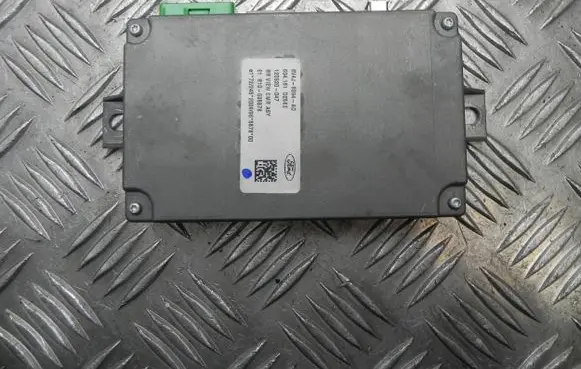 Ford Kuga I Camera control unit module 8V4J8994AD G3936