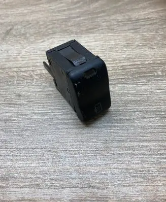 Volkswagen Polo III 6N 6N2 6NF Windscreen/window heater switch 6N1959621