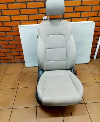 Hyundai Tucson TL Front passenger seat 