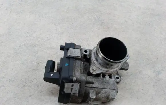 Opel Vectra C Throttle body valve 48CPD4