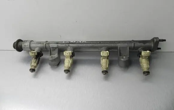 Hyundai Tucson JM Fuel distributor 3531023600 VD1422