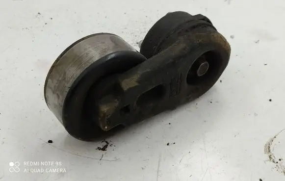 Land Rover Discovery 3 - LR3 Generator/alternator belt tensioner