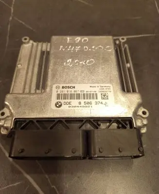 BMW 1 E82 E88 Engine control unit/module 8506374 0281016067 030449921