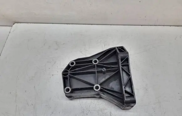 BMW 5 E60 E61 A/C compressor mount bracket 7792202 64557792202