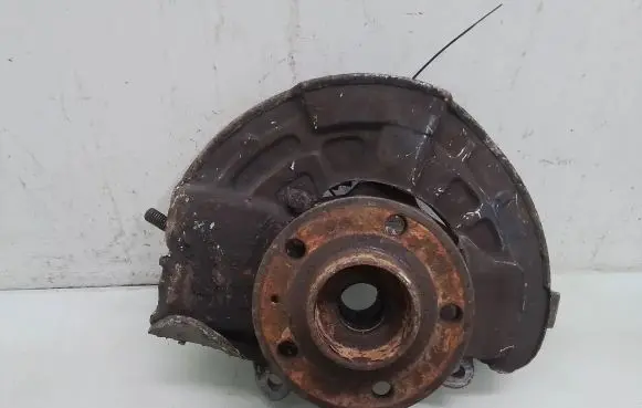 Volvo S60 Front wheel hub