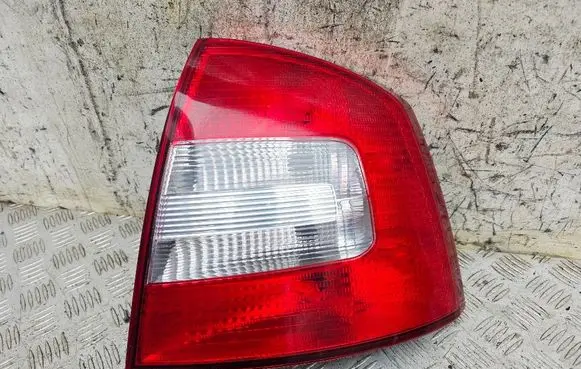 Skoda Rapid (NH) Rear/tail lights 1Z5945096B 1Z5945112B