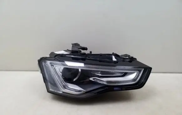 Audi A5 8T 8F Headlight/headlamp 8T0941044