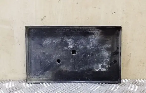 Opel Frontera B Battery tray 