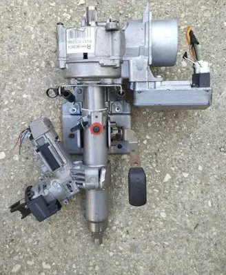 Ford Fiesta Steering wheel axle 8V513C529ML EB121388B3 K3604