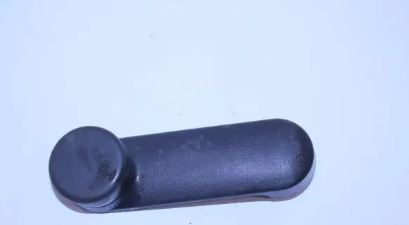 Opel Vectra B Front door window winding handle 902471500430 90247150
