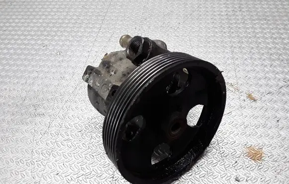 Renault Laguna II Power steering pump 8200100082