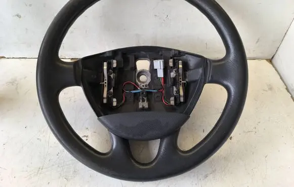 Renault Trafic II (X83) Steering wheel 8200201344