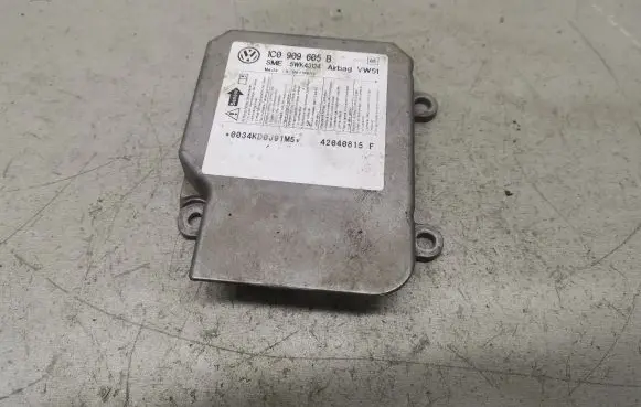 Volkswagen PASSAT B5.5 Airbag control unit/module 1C0909605B