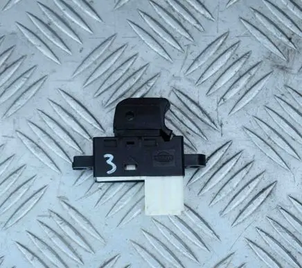 Subaru Forester SH Electric window control switch 9Y05Z