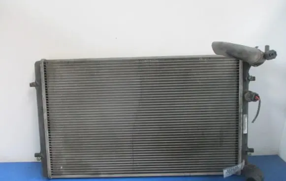 Skoda Octavia Mk1 (1U) Coolant radiator 1J0121253AD