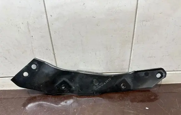 Volkswagen Golf VI Radiator support slam panel bracket 5K0806929B