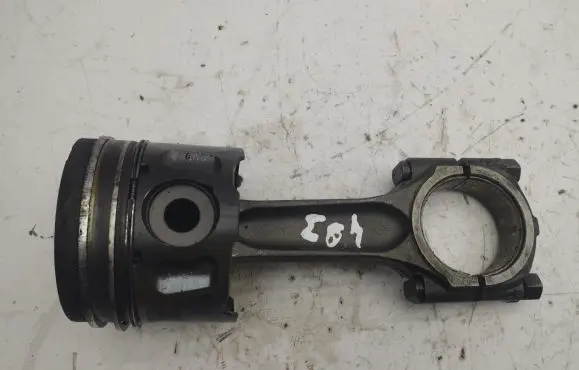 Peugeot 508 Piston with connecting rod