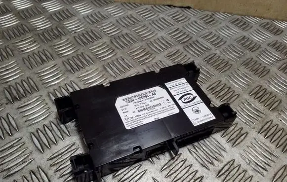 Volvo XC70 Bluetooth control unit module 7G9N10D893AB 31210293AA 31215592AA