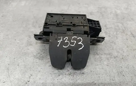 Opel Vectra C Tailgate lock latch