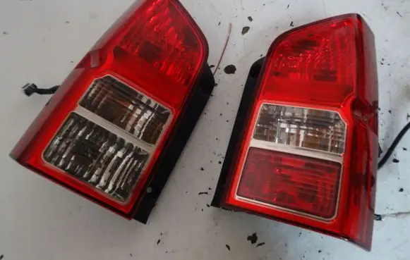 Nissan Pathfinder R51 Rear/tail lights