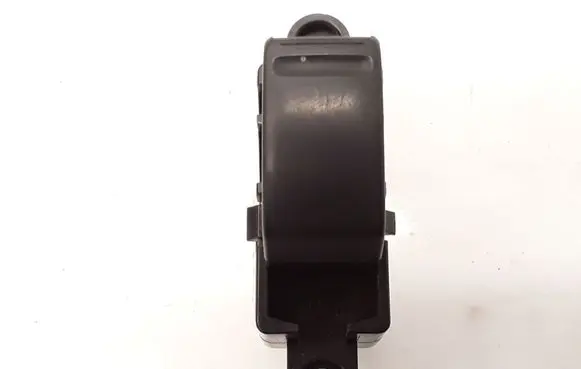 Nissan Almera Tino Electric window control switch