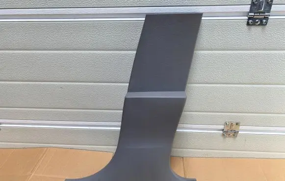 BMW 5 E60 E61 (B) pillar trim (top) 7027090