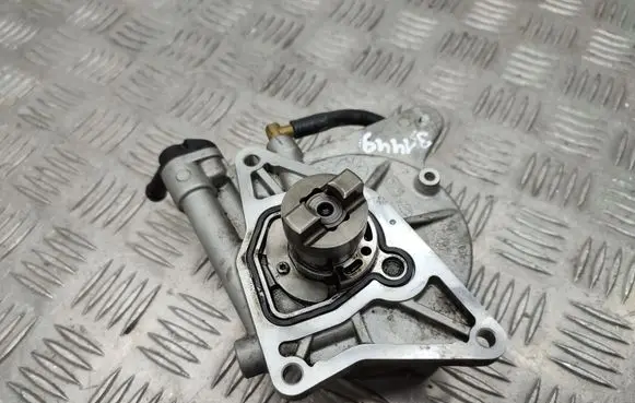Hyundai Santa Fe Vacuum pump 288102F600