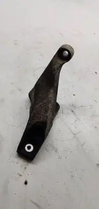 Audi A4 S4 B7 8E 8H Engine mounting bracket 8e0199307s
