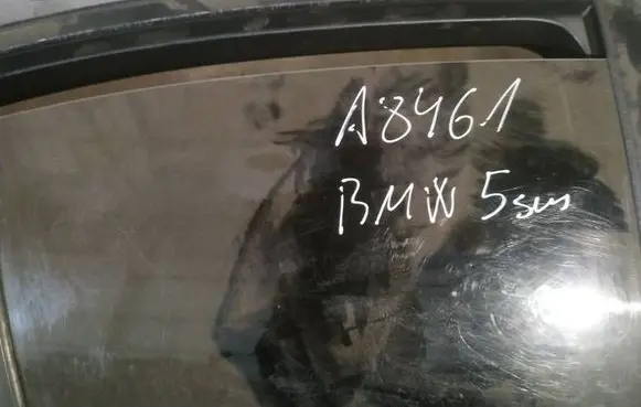 BMW 5 GT F07 Rear door window glass AS2