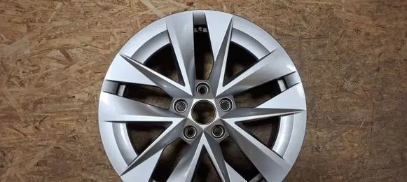 Skoda Octavia Mk4 R17 alloy rim 5E3601025 C12240