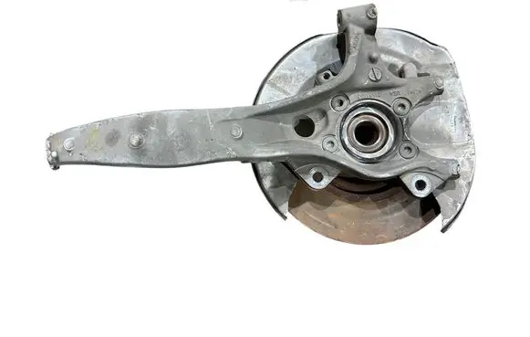 Front wheel hub
