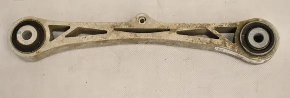 Tesla Model S Front control arm 1043963-00-C
