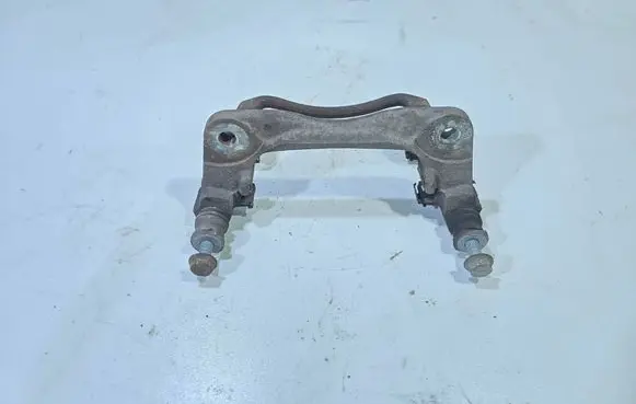 Toyota Auris E180 Front Brake Caliper Pad/Carrier 701446AD