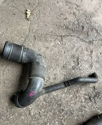 Volkswagen II LT Air intake hose/pipe 2D0129627G