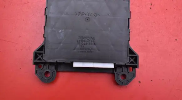 Toyota Prius (NHW20) Engine control unit/module ECU 88650-47050