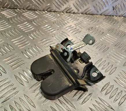 Audi A3 S3 8L Tailgate/trunk/boot lock/catch/latch