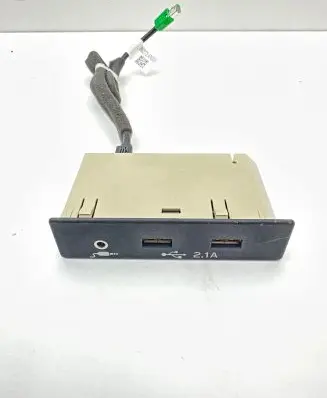 Subaru Outback (BT) USB socket connector 86257AN00A
