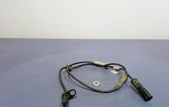 BMW 5 GT F07 ABS wheel speed sensor 6874637