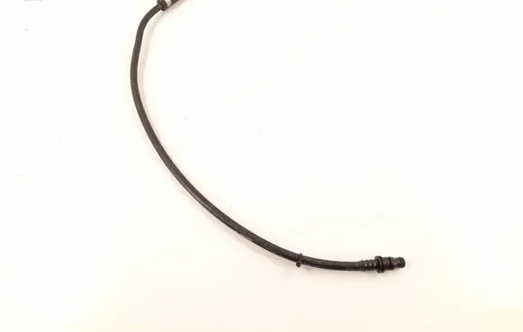 Mercedes-Benz E W211 Engine coolant pipe/hose 2115010225 A2115010225